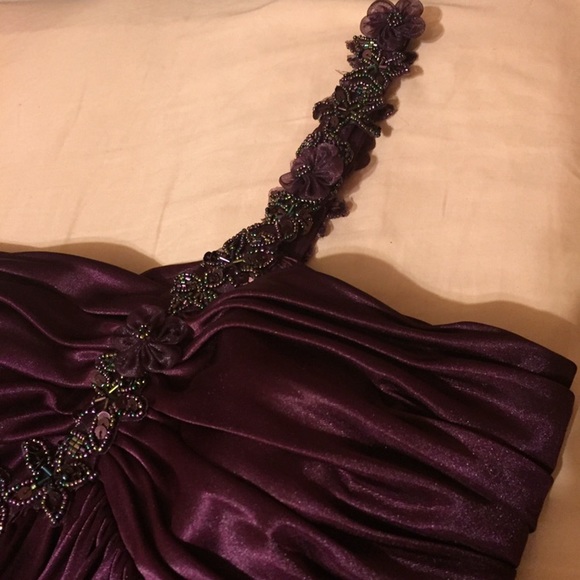 Morgan & Co Purple One-Shoulder Dress Size Large - Picture 2 of 4